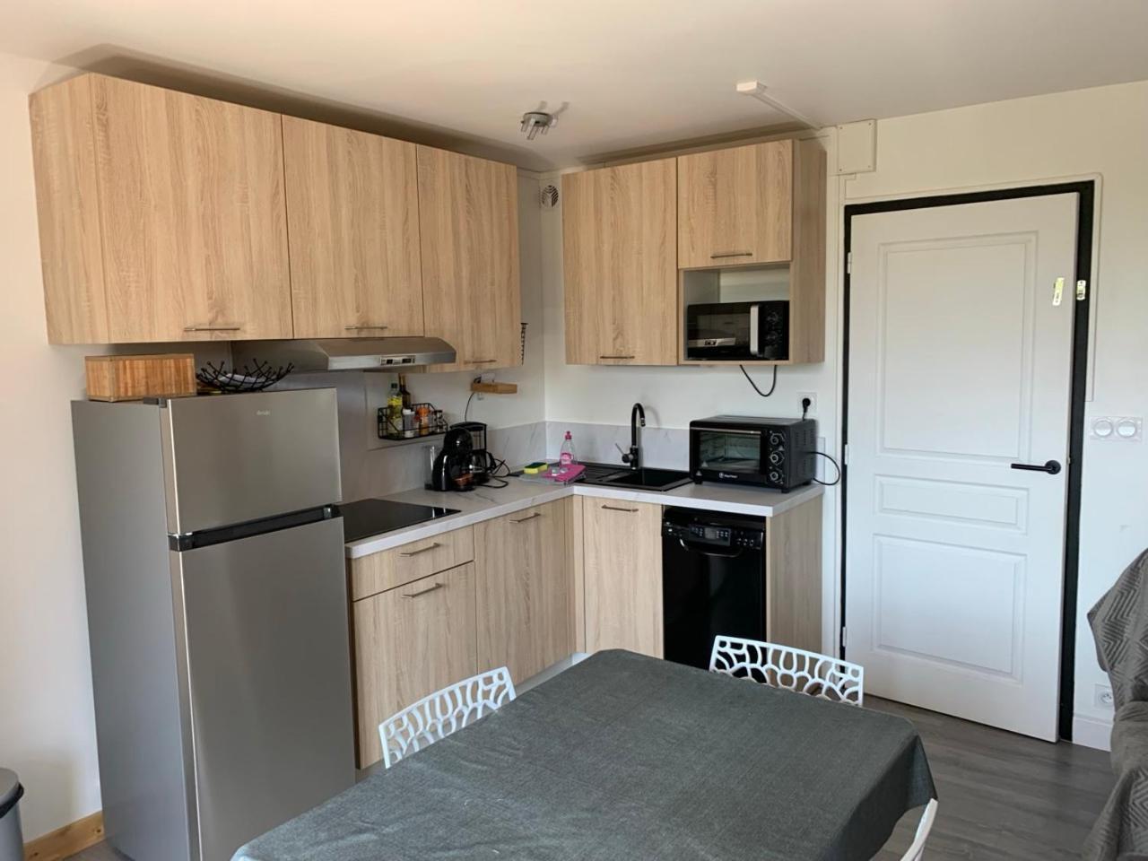 Appartement agréable à deux pas du plan d'eau Embrun Exterior foto